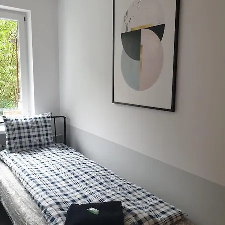 ホステル Waw Ursynow ワルシャワ